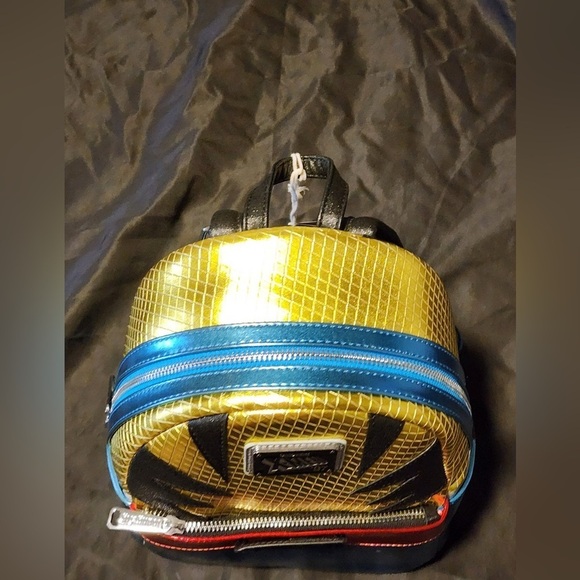 Loungefly Marvel X-Men ‘97 Wolverine Metallic Shine Cosplay Mini Backpack - Picture 4 of 6